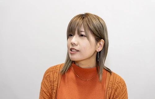 インタビューの様子